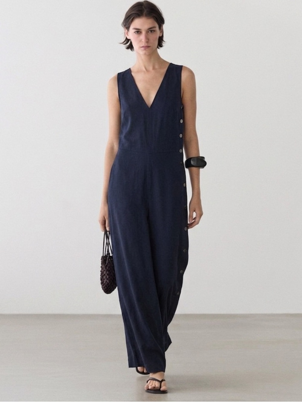 MASSIMO DUTTI Wide Lag Navy Blue Sleeveless V-Neck Jumpsuit minimal chic relaxed